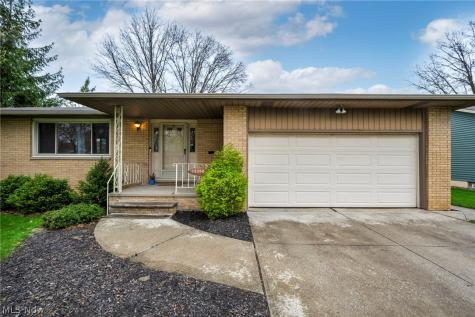 13700 Indian Creek Drive Middleburg Heights OH 44130