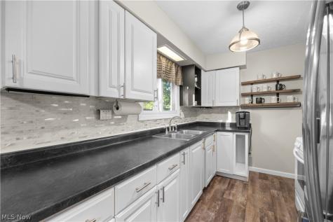 525 Purdue Avenue Elyria OH 44035