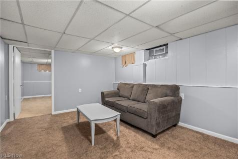 525 Purdue Avenue Elyria OH 44035