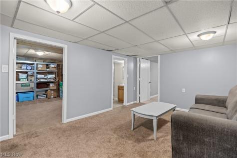 525 Purdue Avenue Elyria OH 44035