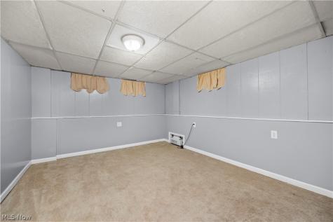525 Purdue Avenue Elyria OH 44035