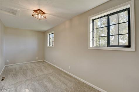 3319 Young Avenue NW Massillon OH 44647
