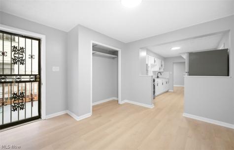 13324 Crennell Avenue Cleveland OH 44105