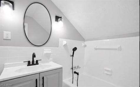 13324 Crennell Avenue Cleveland OH 44105