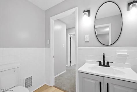 13324 Crennell Avenue Cleveland OH 44105