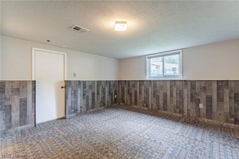 23823 Beaumont Drive North Olmsted OH 44070