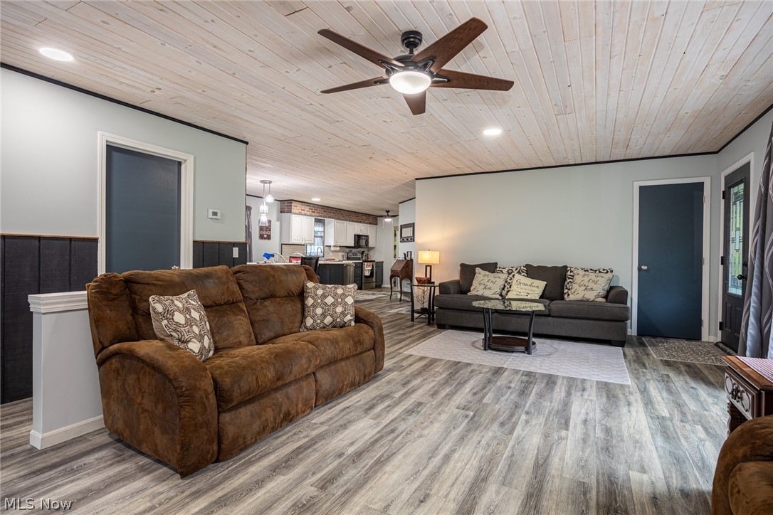 229 Green Valley Drive Howard OH 43028