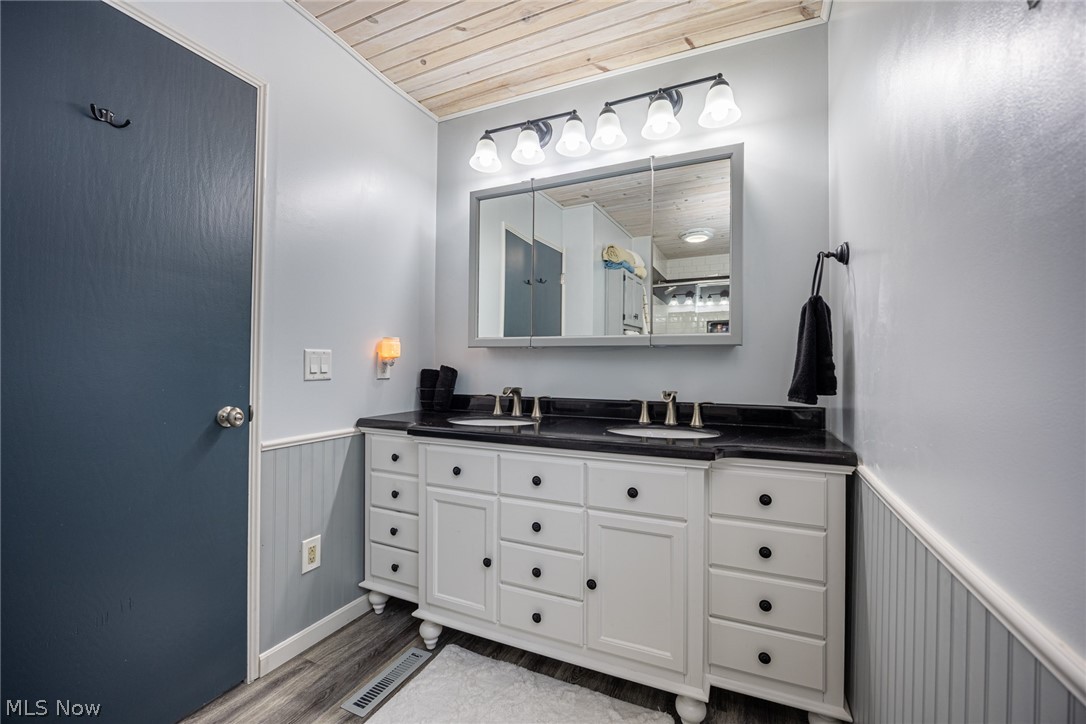 229 Green Valley Drive Howard OH 43028