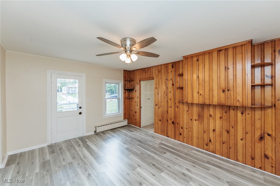 820 E 250 Street Euclid OH 44132