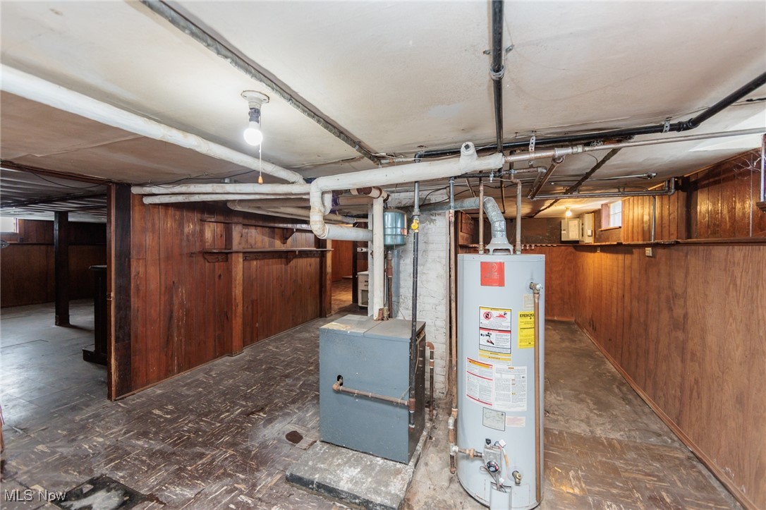 820 E 250 Street Euclid OH 44132