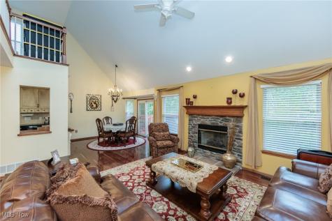 1021 Wood Park Lane Brunswick OH 44212