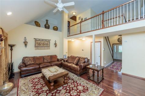 1021 Wood Park Lane Brunswick OH 44212