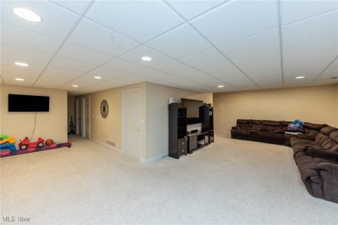 1021 Wood Park Lane Brunswick OH 44212