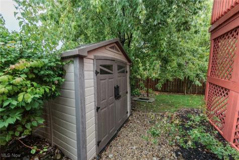 1021 Wood Park Lane Brunswick OH 44212