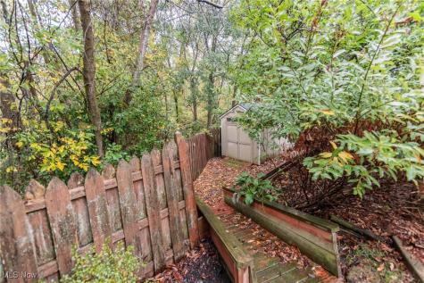 1021 Wood Park Lane Brunswick OH 44212