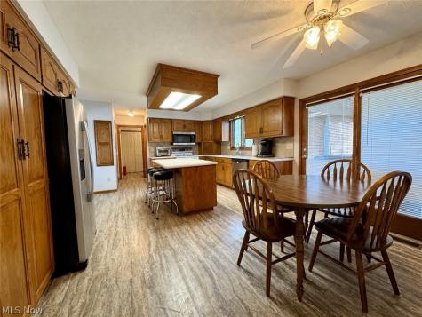 6385 Harbor Drive NW Canton OH 44718