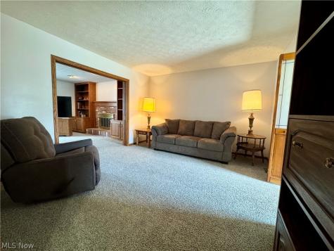 6385 Harbor Drive NW Canton OH 44718