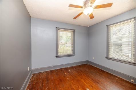 718 Virginia Avenue Akron OH 44306