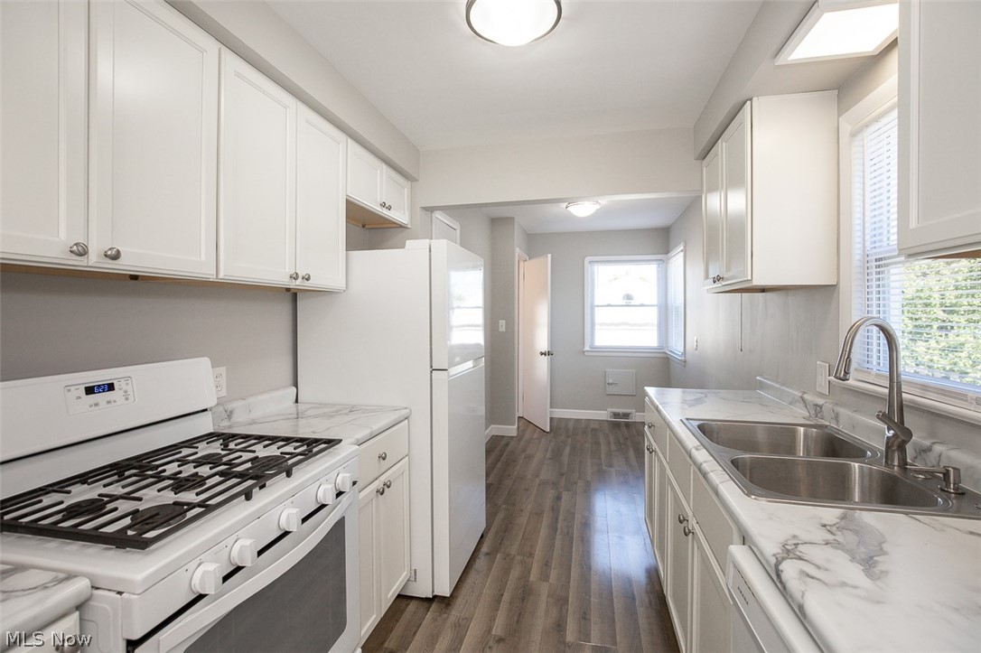6469 Anita Drive Parma Heights OH 44130