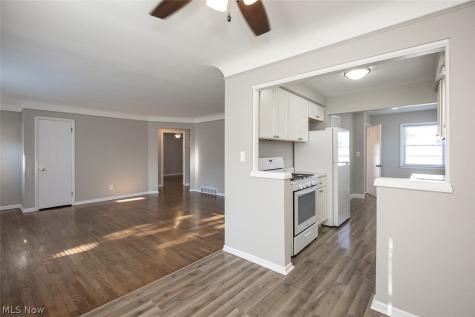 6469 Anita Drive Parma Heights OH 44130