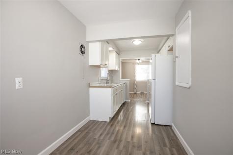 6469 Anita Drive Parma Heights OH 44130
