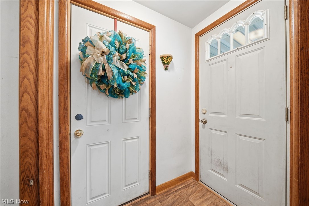 14 N Cross Street Columbiana OH 44408