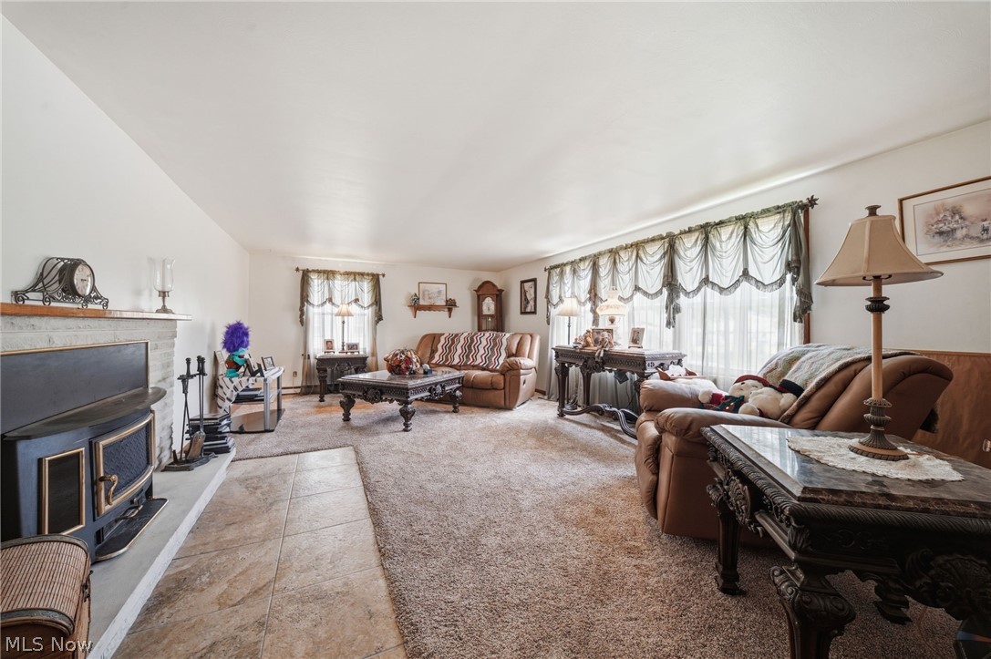 14 N Cross Street Columbiana OH 44408