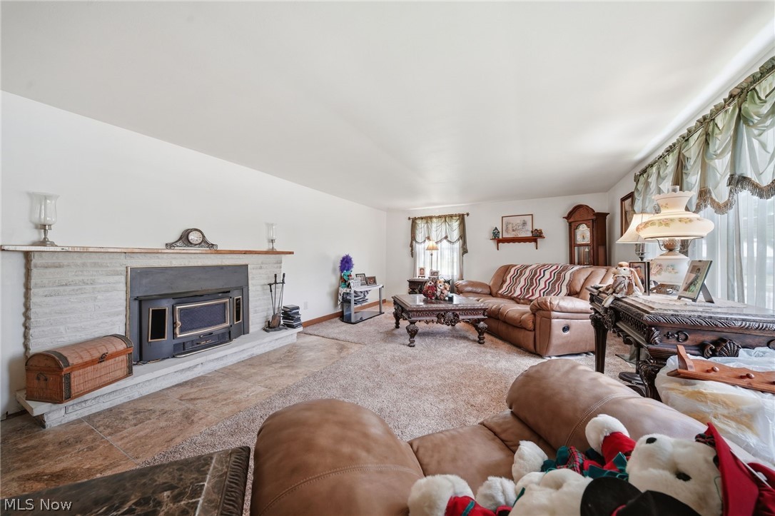 14 N Cross Street Columbiana OH 44408
