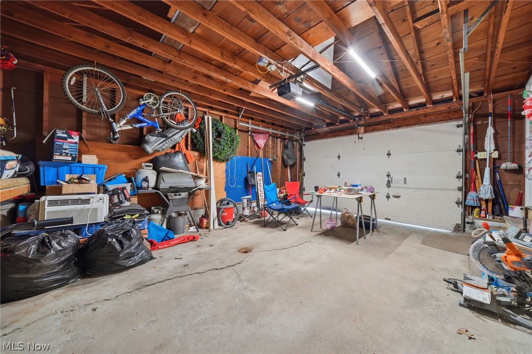 14 N Cross Street Columbiana OH 44408