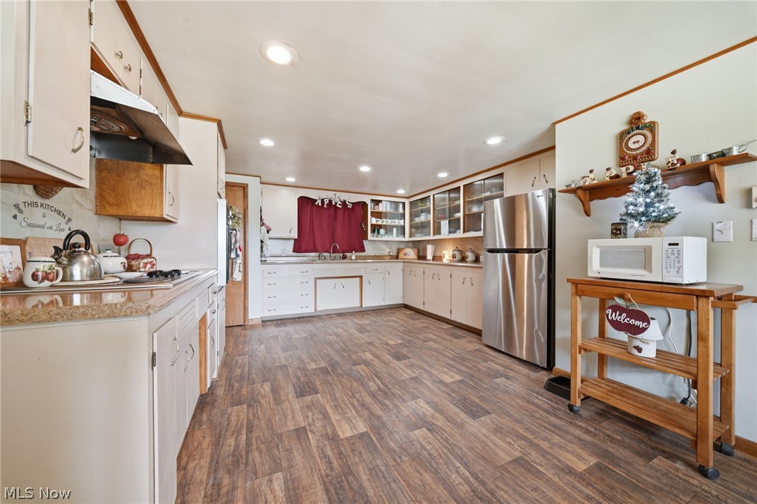 14 N Cross Street Columbiana OH 44408