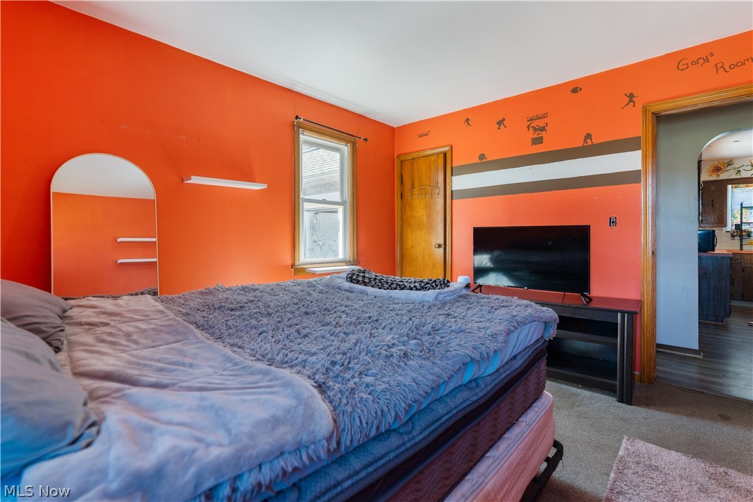 267 26th Street NW Barberton OH 44203