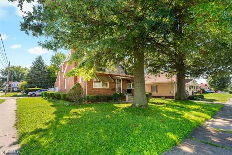 267 26th Street NW Barberton OH 44203
