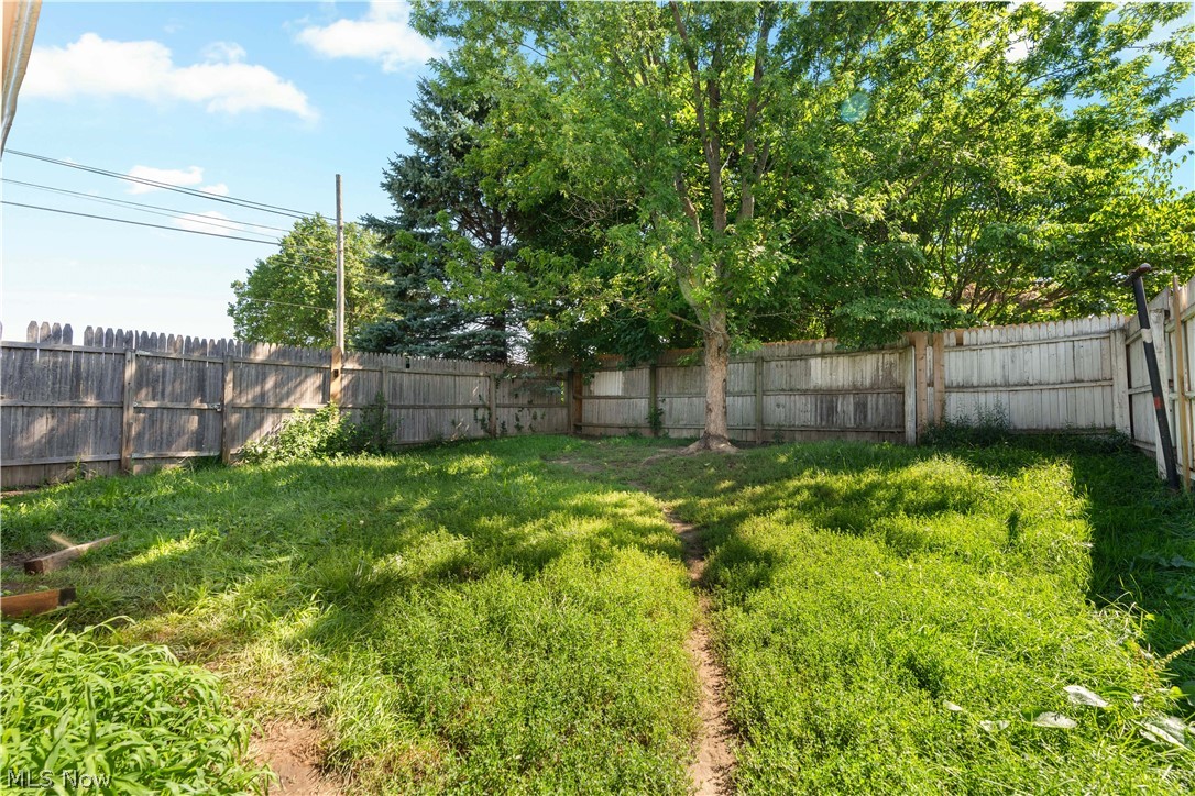 267 26th Street NW Barberton OH 44203