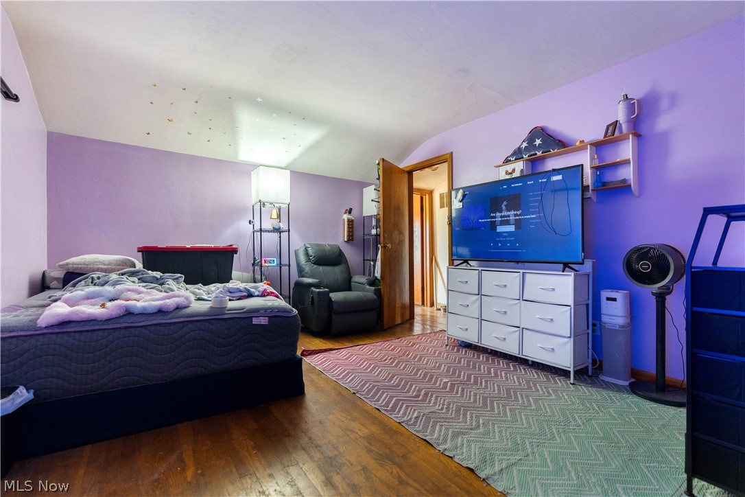 267 26th Street NW Barberton OH 44203