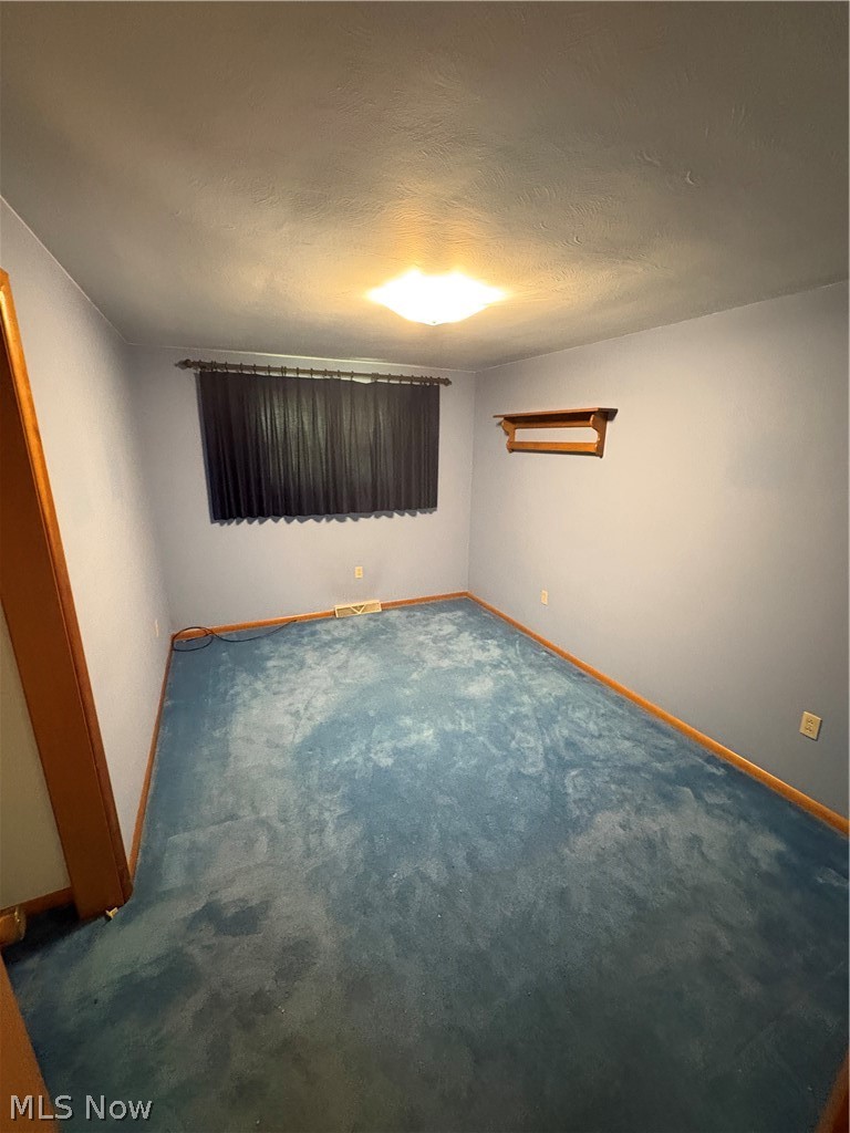 47612 Summerset Road East Liverpool OH 43920