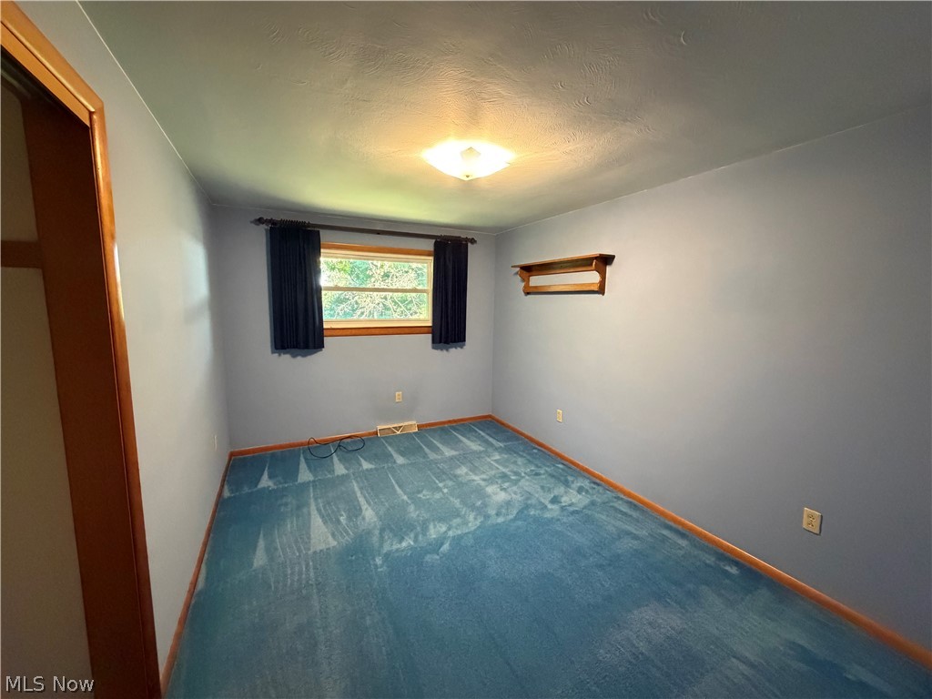 47612 Summerset Road East Liverpool OH 43920