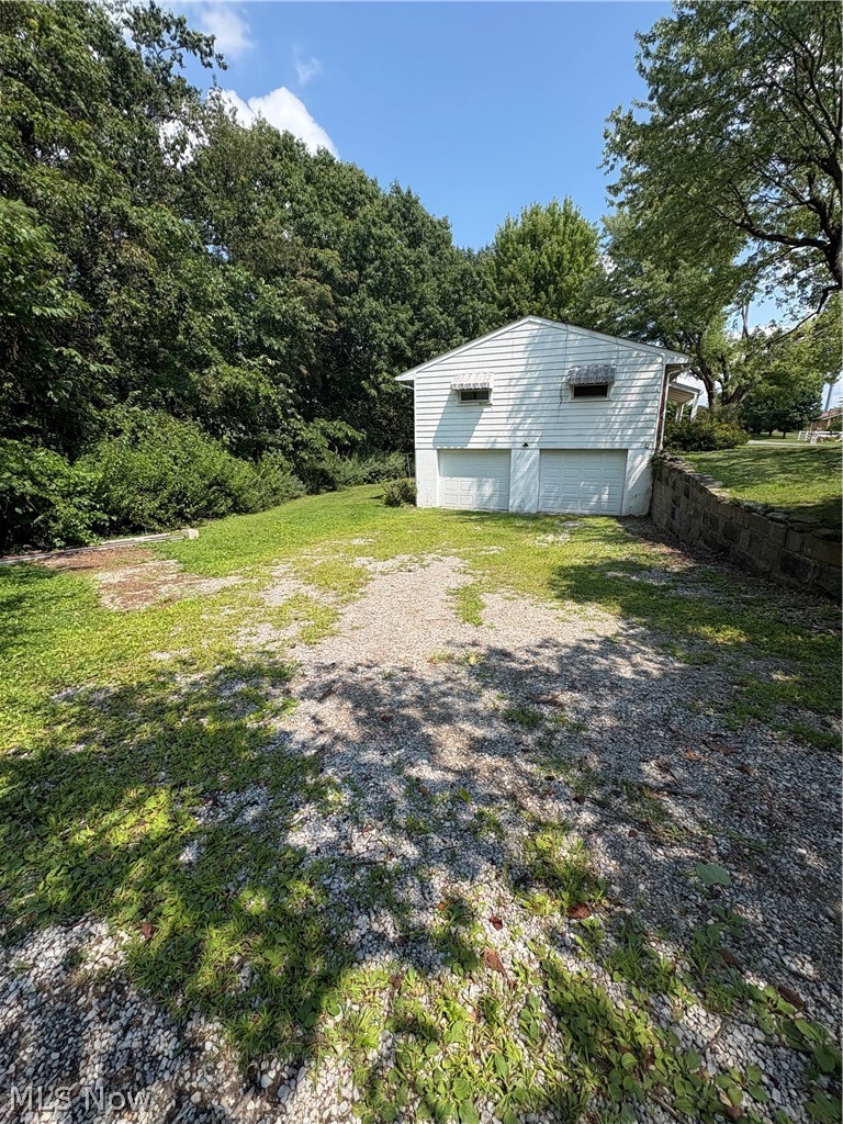 47612 Summerset Road East Liverpool OH 43920