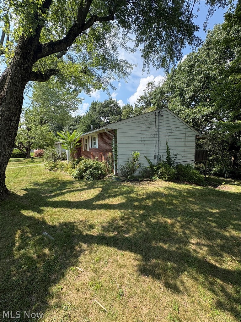 47612 Summerset Road East Liverpool OH 43920