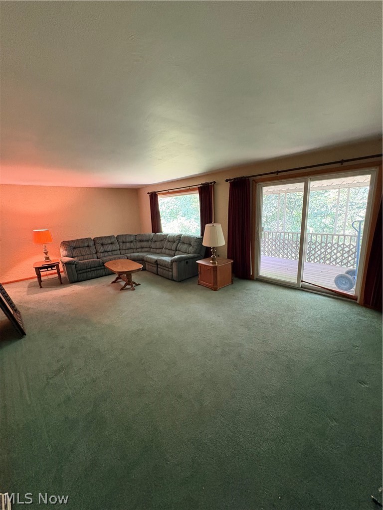 47612 Summerset Road East Liverpool OH 43920