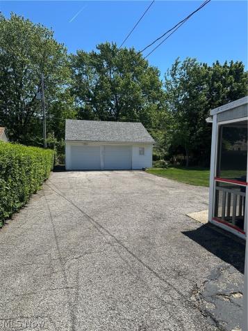 5287 Strawberry Lane Willoughby OH 44094