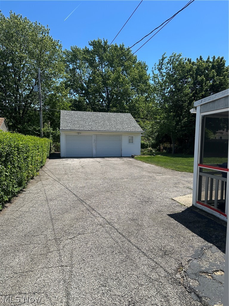 5287 Strawberry Lane Willoughby OH 44094