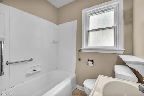 630 Barbara Avenue Akron OH 44306