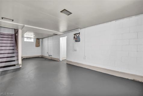 630 Barbara Avenue Akron OH 44306