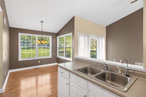 3980 Arbor Creek Avenue NW Canton OH 44718