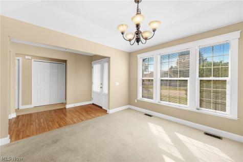 3980 Arbor Creek Avenue NW Canton OH 44718