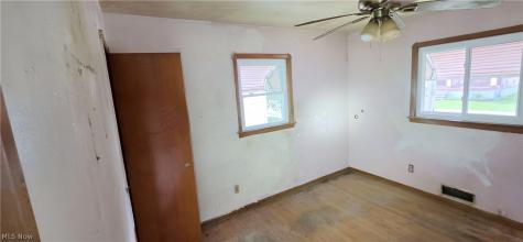13450 Kirton Avenue Cleveland OH 44135