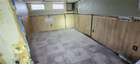 13450 Kirton Avenue Cleveland OH 44135