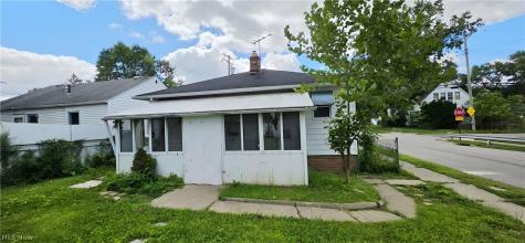 13450 Kirton Avenue Cleveland OH 44135