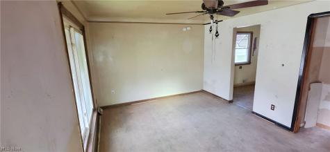 13450 Kirton Avenue Cleveland OH 44135