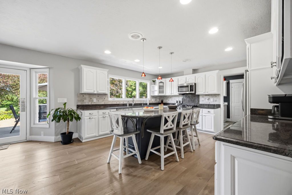 2547 Canyon Creek Drive Hinckley OH 44233